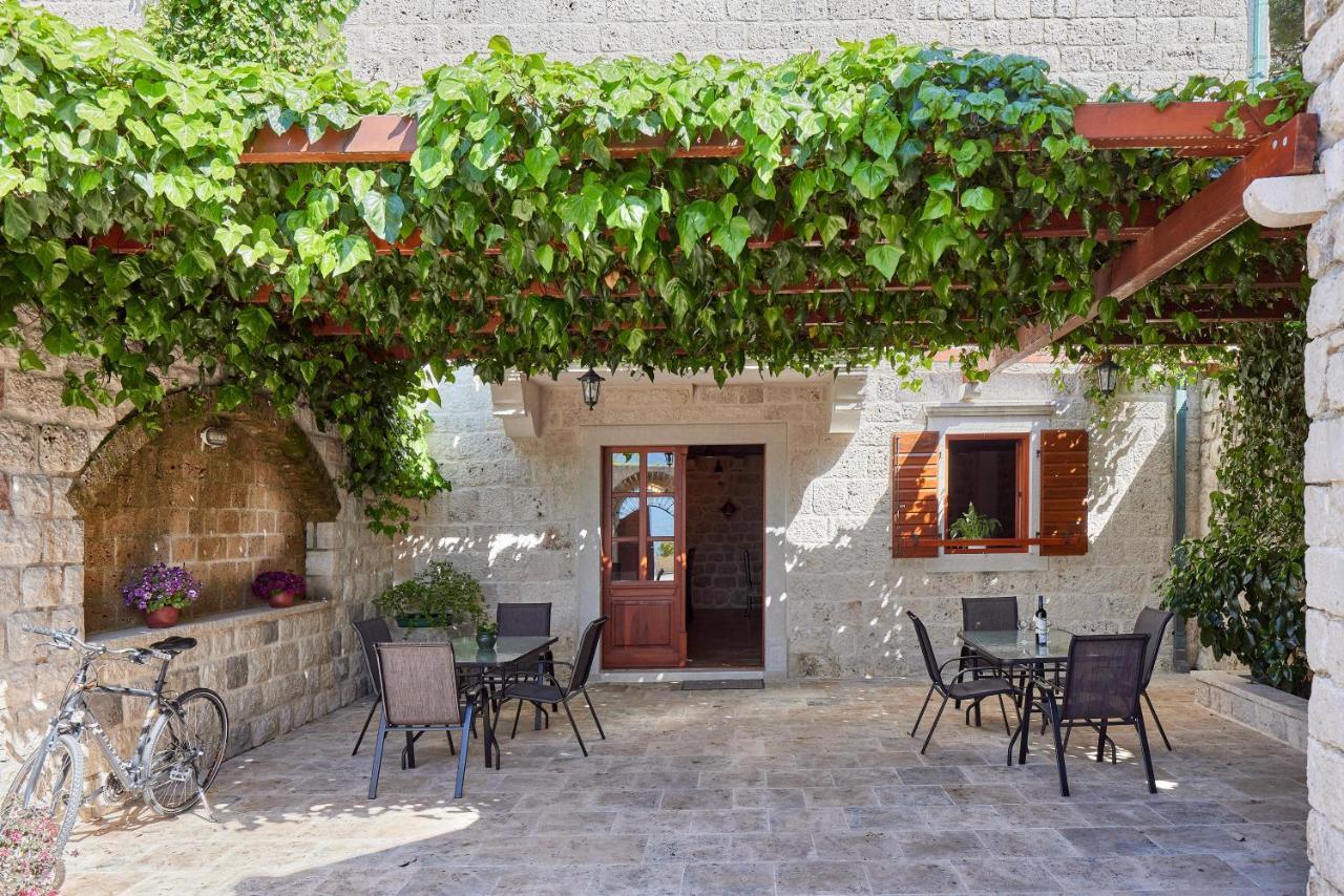 Вилла Stone House 264 Котор Экстерьер фото